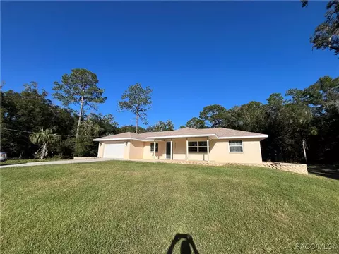 3555 N Turkey Oak Dr, Crystal River, FL 34428