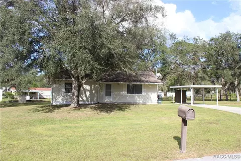 6161 W Schwalben Ct, Homosassa, FL 34446