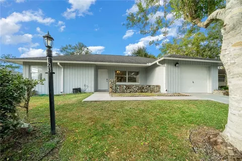 123 W Royalfern Pl, Beverly Hills, FL 34465