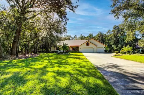 19 Deer Dr, Homosassa, FL 34446