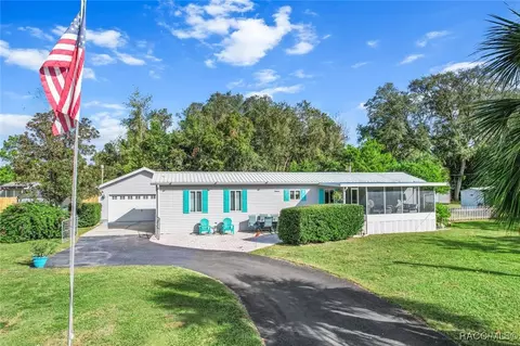 7059 W Jackson Ln, Homosassa, FL 34448