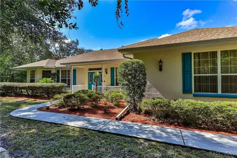 3570 N Indianhead Rd, Hernando, FL 34442