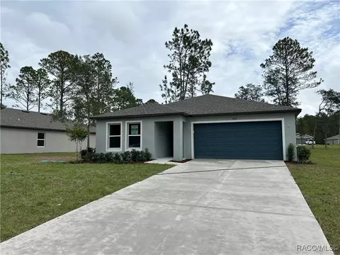7419 N Kenway Dr, Citrus Springs, FL 34433