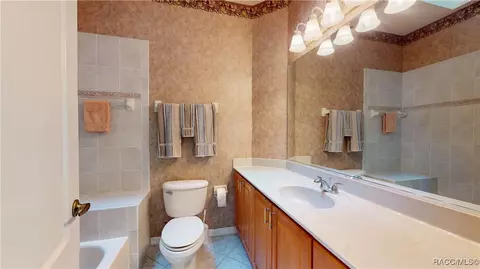 Bath - 253 W Doerr Path, Hernando, FL 34442 photo 3 of 3
