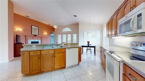 Kitchen - 253 W Doerr Path, Hernando, FL 34442 photo 3 of 3