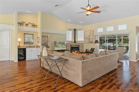 Living - 409 E Dakota Ct, Hernando, FL 34442 photo 5 of 5