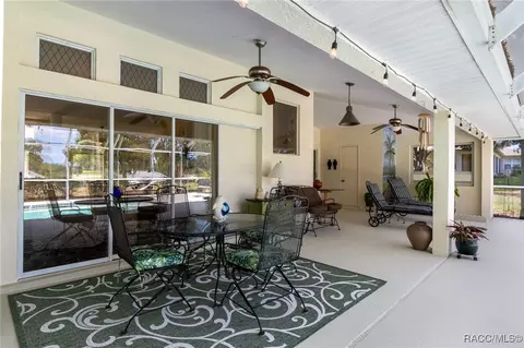 Exterior - 409 E Dakota Ct, Hernando, FL 34442 photo 5 of 21