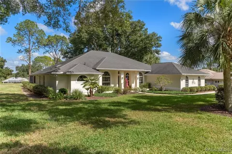 Exterior - 409 E Dakota Ct, Hernando, FL 34442 photo 2 of 21