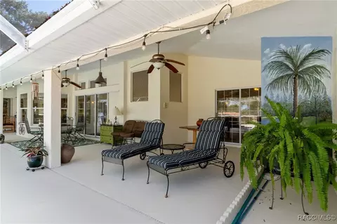 Exterior - 409 E Dakota Ct, Hernando, FL 34442 photo 6 of 21
