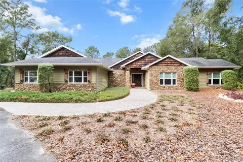 1096 N Pompeo Ave, Crystal River, FL 34429