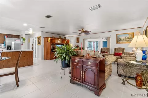 600 W Liberty St, Hernando, FL 34442 photo 6