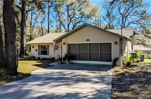 1062 W Priscilla Pl, Citrus Springs, FL 34434