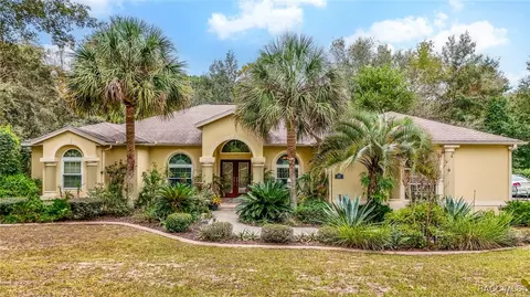2758 W Goldenrod Dr, Beverly Hills, FL 34465