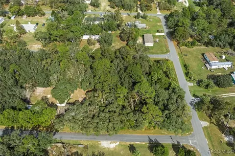 6438 W Akazian Ln, Homosassa, FL 34446