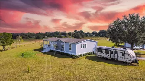10044 S Parkside Ave, Floral City, FL 34436