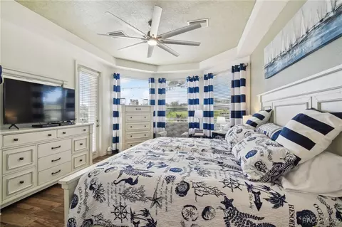 Bedroom - 140 W Doerr Path, Hernando, FL 34442 photo 5 of 9
