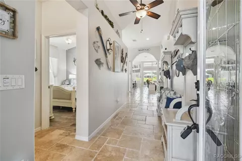 Entry Way - 140 W Doerr Path, Hernando, FL 34442 photo 3 of 10