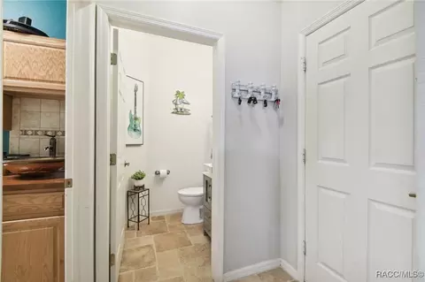 Entry Way - 140 W Doerr Path, Hernando, FL 34442 photo 6 of 10