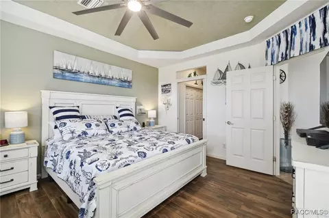 Bedroom - 140 W Doerr Path, Hernando, FL 34442 photo 8 of 9