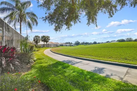 Exterior - 140 W Doerr Path, Hernando, FL 34442 photo 11 of 17
