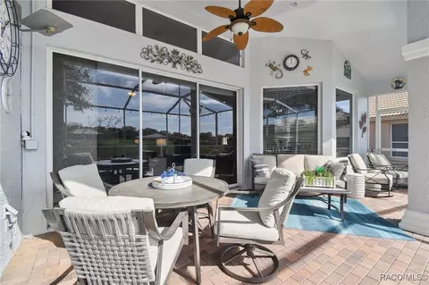 Exterior - 140 W Doerr Path, Hernando, FL 34442 photo 4 of 17