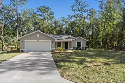 9047 N Stern Way, Citrus Springs, FL 34434