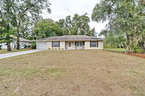 6255 E Waverly St, Inverness, FL 34452
