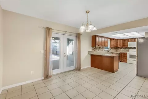 5579 E Arthur St, Inverness, FL 34452 photo 3