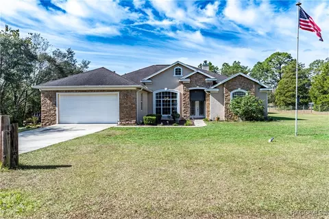 1910 SW Valencia Heights Ave, Dunnellon, FL 34431