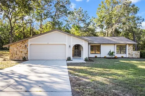3 E Shumard Ct, Homosassa, FL 34446