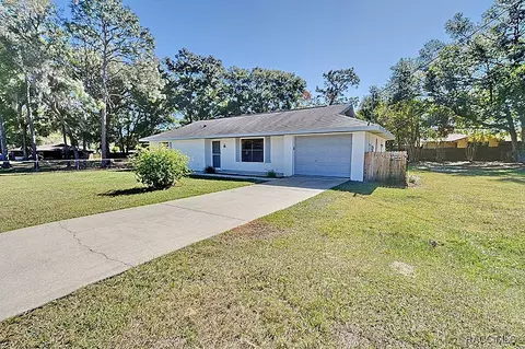 415 Hudson St, Inverness, FL 34452