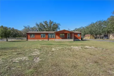 5688 S Woodside Ter, Homosassa, FL 34446