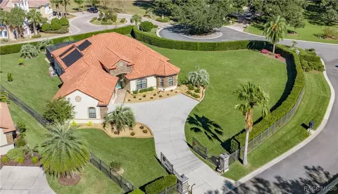 471 W Johnny Pesky Ct, Hernando, FL 34442