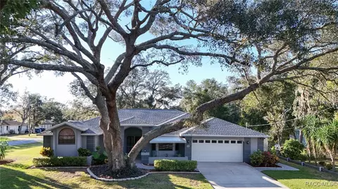 489 Leafy Way Ave, Spring Hill, FL 34606