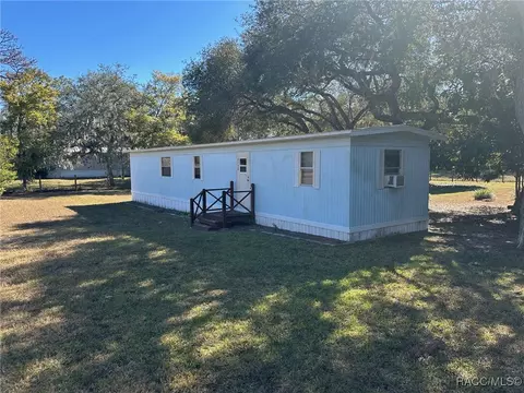 5150 W Evita Ln, Dunnellon, FL 34433