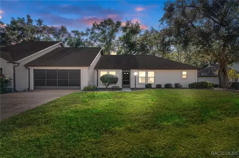 6252 W Weston Dr, Crystal River, FL 34429