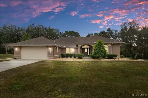 15 Calendula Ct E, Homosassa, FL 34446