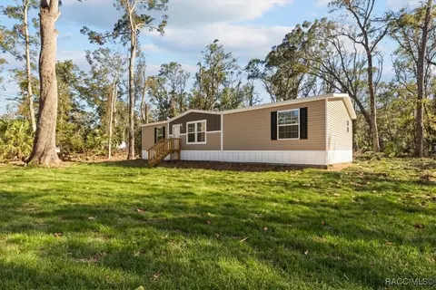 9760 W Pinespring Ct, Crystal River, FL 34428