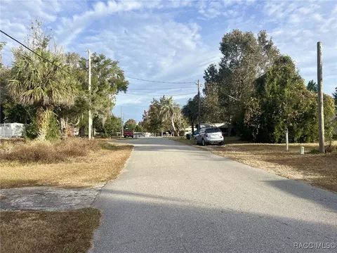 4590 N Apache Trl, Hernando, FL 34442 photo 11