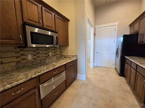 Kitchen - 207 Bittern Loop, Inverness, FL 34453 photo 1 of 2