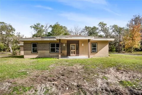 1137 NE 3rd Ave, Crystal River, FL 34428