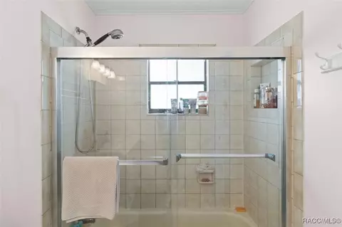 Bath - 3948 E Delight St, Hernando, FL 34442 photo 2 of 4
