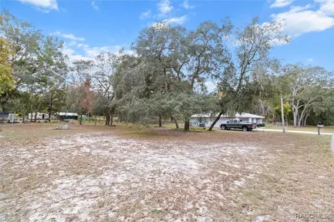 Exterior - 3948 E Delight St, Hernando, FL 34442 photo 5 of 6