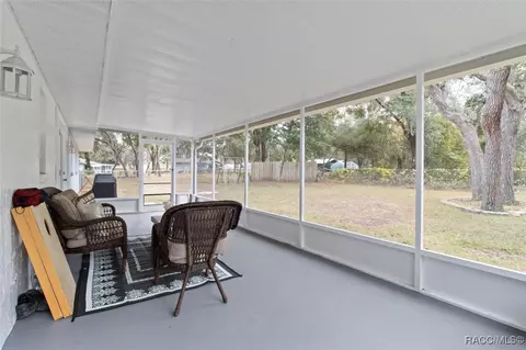 Exterior - 3948 E Delight St, Hernando, FL 34442 photo 4 of 6