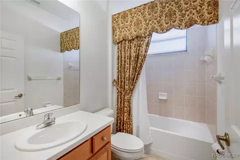 Bath - 1370 W Diamond Shore Loop, Hernando, FL 34442 photo 4 of 4