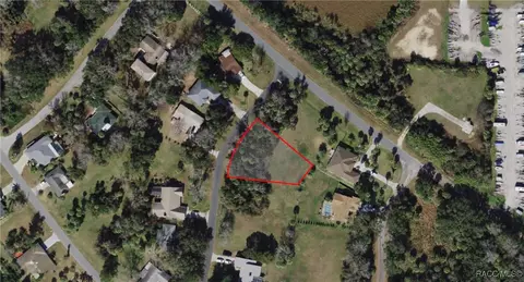 4875 S Driftwood Way, Homosassa, FL 34448