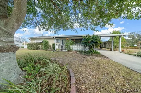 9393 SW 101st Ln, Ocala, FL 34481