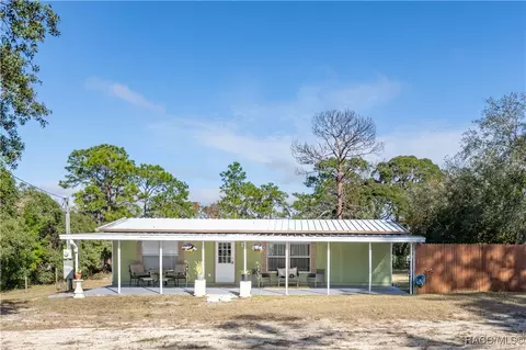 5561 W State St, Homosassa, FL 34446