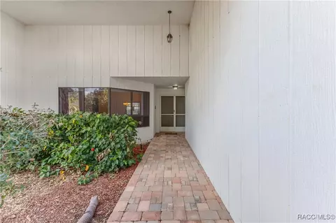 10086 Huckleberry Dr, Spring Hill, FL 34608 photo 8
