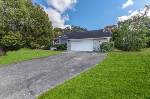 10086 Huckleberry Dr, Spring Hill, FL 34608 photo 7